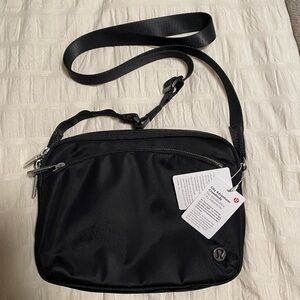 City Adventurer Crossbody Lulu Lemon Purse
